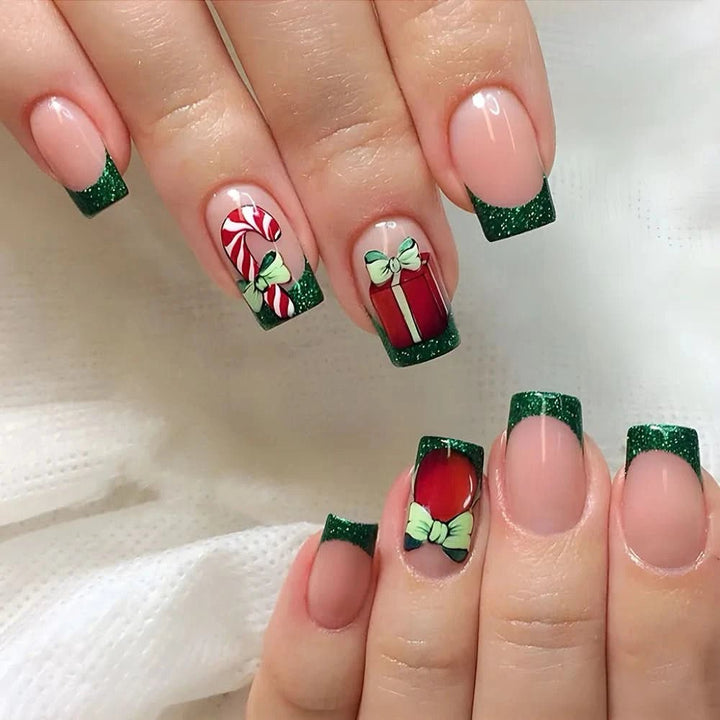 24pcs Christmas False Nails Shiny Green Deer Gift Box Pattern Mid Length Coffin Ballet Fake Nails 2025 New Year Press on Nails - Nikki Love Nails