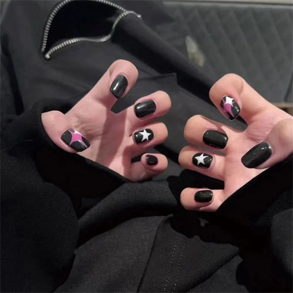 24pcs Short y2k False Nail White Star Black Press on Nail Art Manicure Set Girl Round Head Glossy Fake Nail Patch